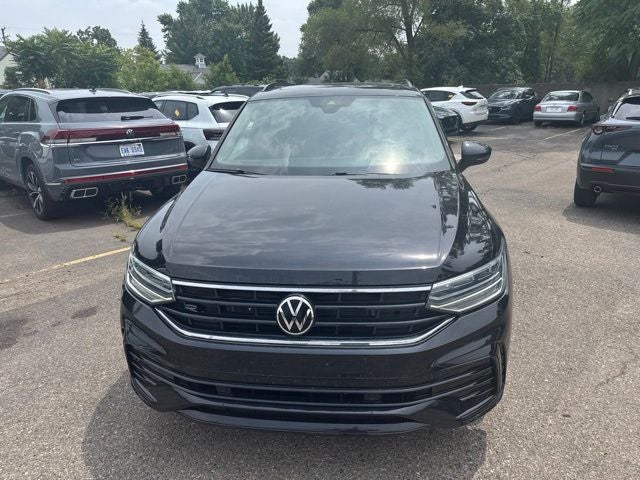 2023 Volkswagen Tiguan 2.0T SE R-Line Black