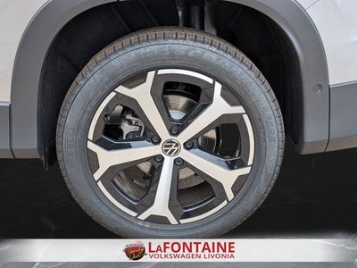 2025 Volkswagen Tiguan 2.0T SE