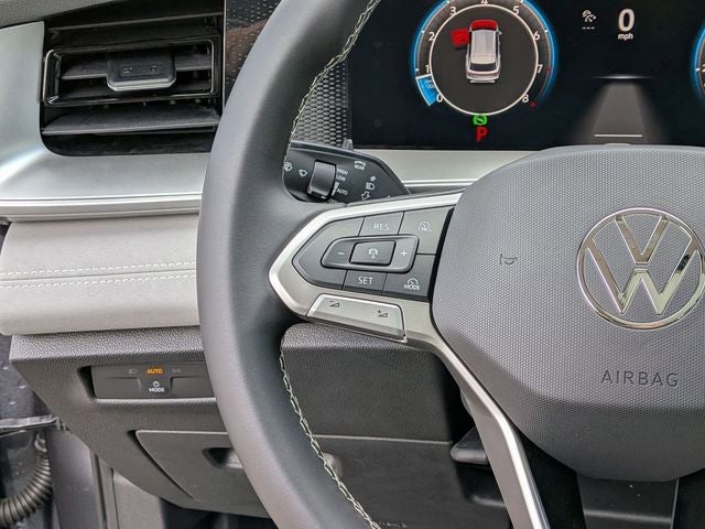 2025 Volkswagen Tiguan 2.0T SE