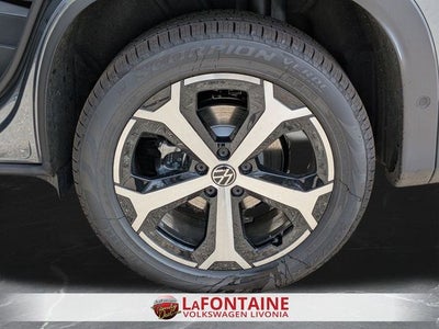 2025 Volkswagen Tiguan 2.0T SE