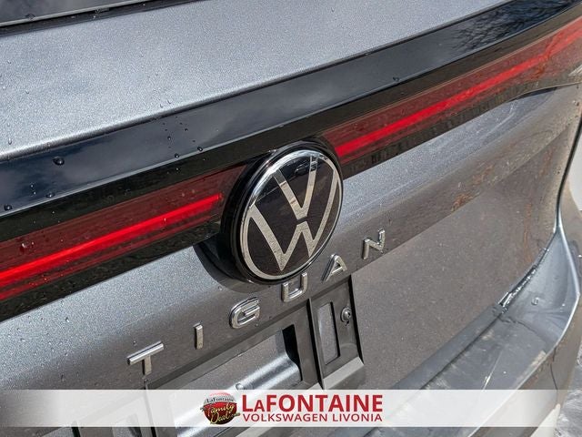 2025 Volkswagen Tiguan 2.0T SE
