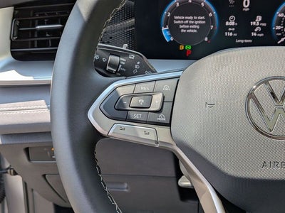 2025 Volkswagen Tiguan 2.0T SE