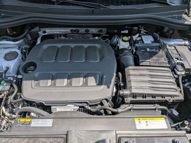 2025 Volkswagen Tiguan 2.0T SE