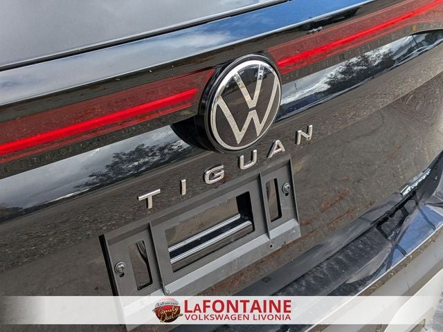 2025 Volkswagen Tiguan 2.0T SE