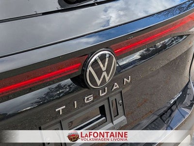 2025 Volkswagen Tiguan 2.0T SE