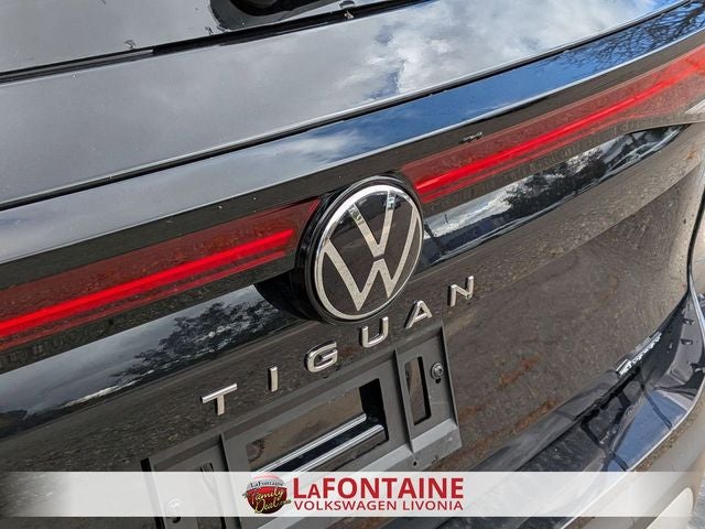 2025 Volkswagen Tiguan 2.0T SE