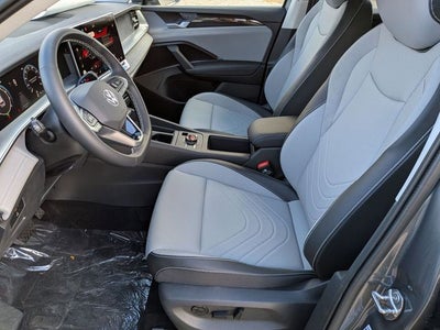 2025 Volkswagen Tiguan 2.0T SE