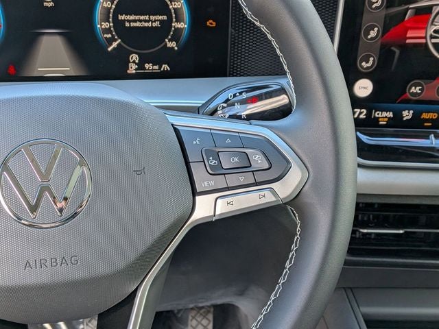 2025 Volkswagen Tiguan 2.0T SE