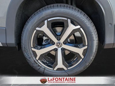 2025 Volkswagen Tiguan 2.0T SE