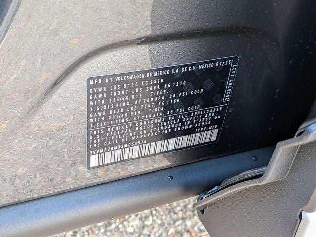 2025 Volkswagen Tiguan 2.0T SE