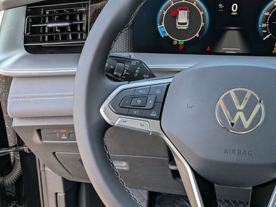 2025 Volkswagen Tiguan 2.0T SE