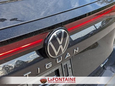 2025 Volkswagen Tiguan 2.0T SE