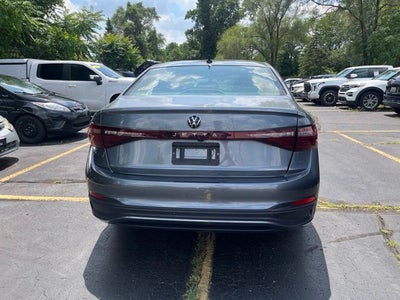 2025 Volkswagen Jetta 1.5T SE