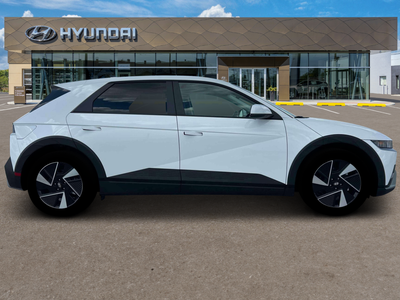 2025 Hyundai IONIQ 5 SE