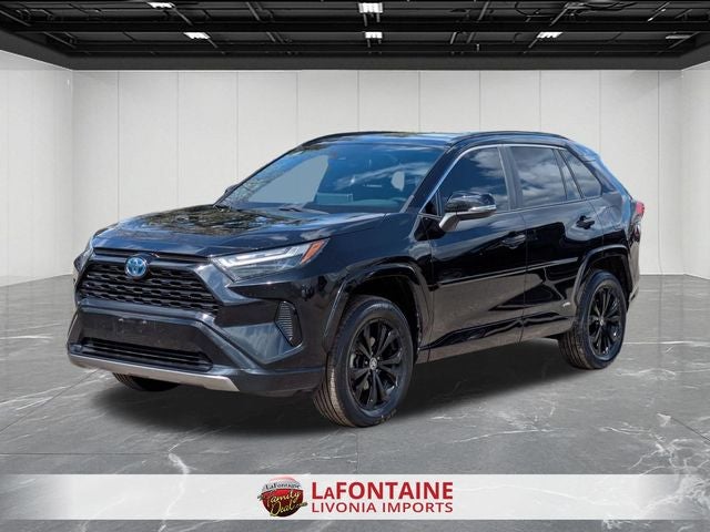2022 Toyota RAV4 Hybrid SE