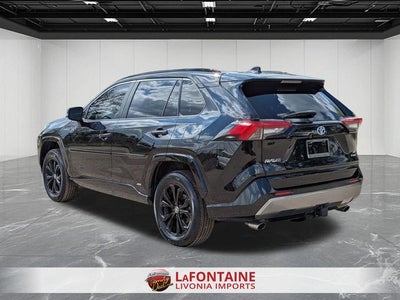 2022 Toyota RAV4 Hybrid SE