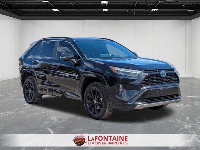 2022 Toyota RAV4 Hybrid SE