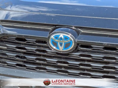 2022 Toyota RAV4 Hybrid SE