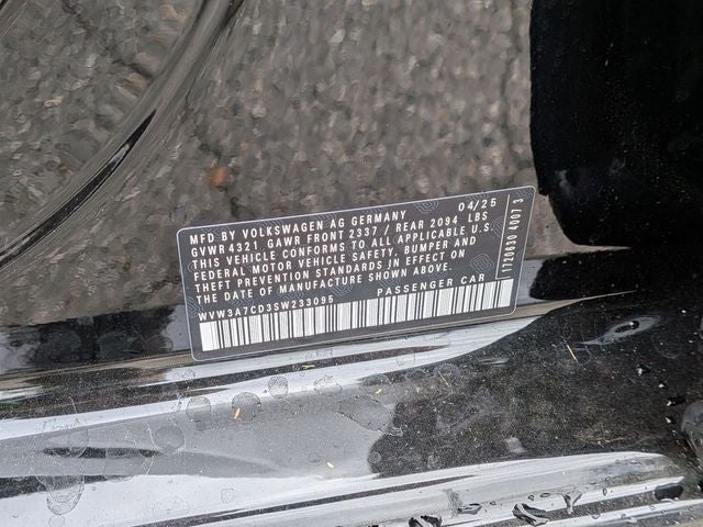 2025 Volkswagen Golf GTI 2.0T SE