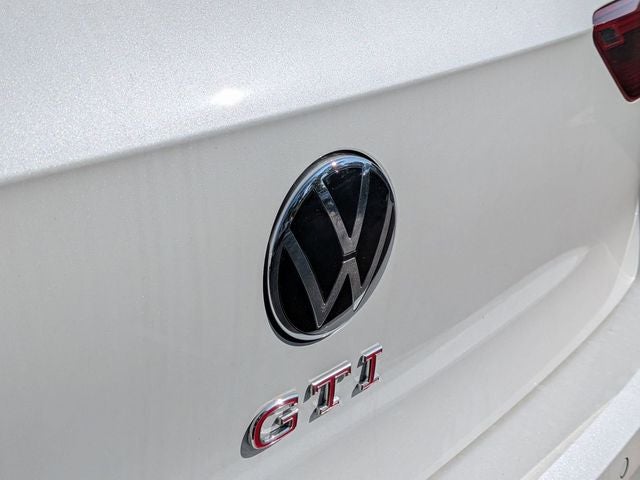 2025 Volkswagen Golf GTI 2.0T SE