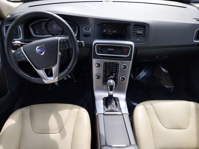 2017 Volvo V60 T5 Premier