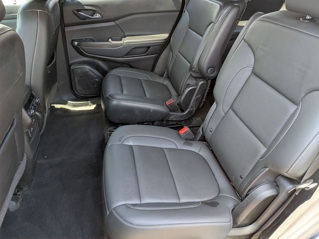 2022 GMC Acadia SLT