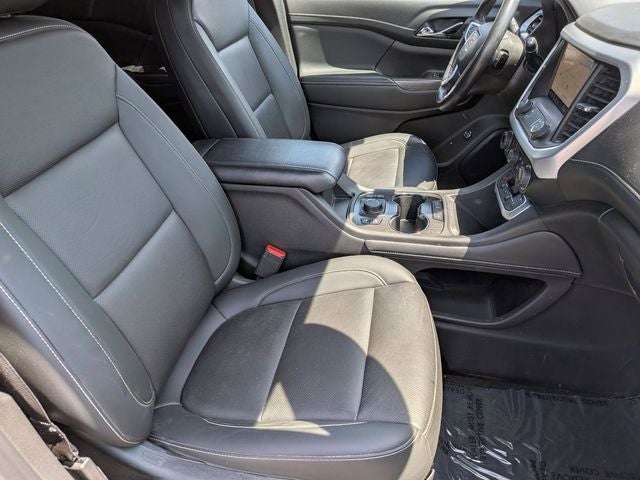 2022 GMC Acadia SLT