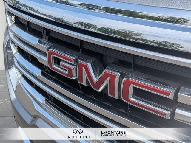 2022 GMC Acadia SLT