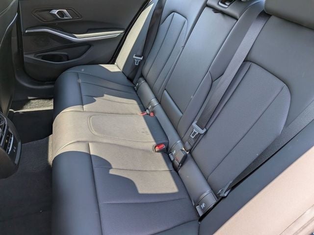 2025 BMW 3 Series 330i xDrive