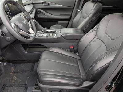 2025 INFINITI QX60 LUXE