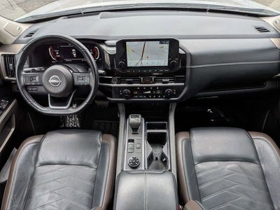 2023 Nissan Pathfinder Platinum