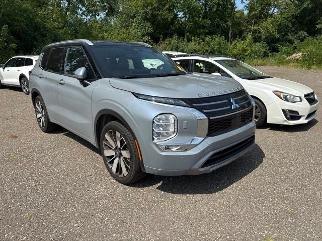 2025 Mitsubishi Outlander SEL