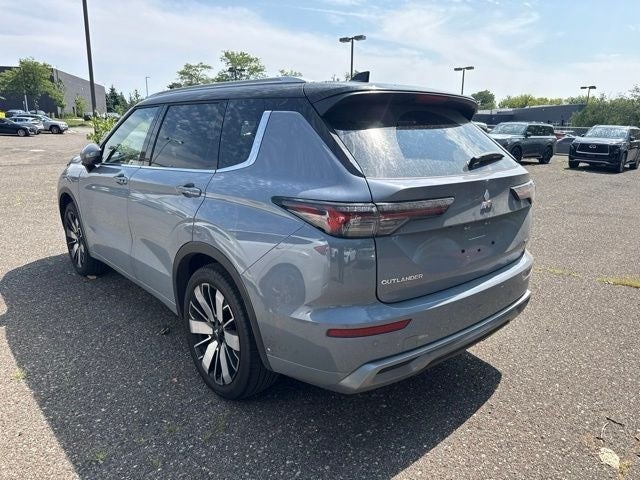 2025 Mitsubishi Outlander SEL