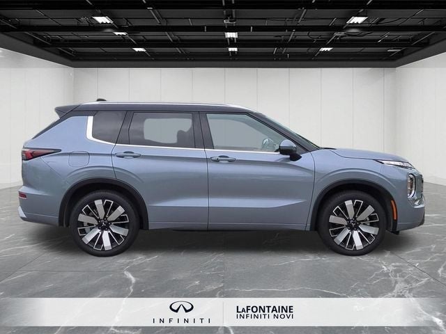 2025 Mitsubishi Outlander SEL