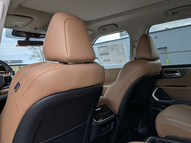 2026 INFINITI QX80 LUXE