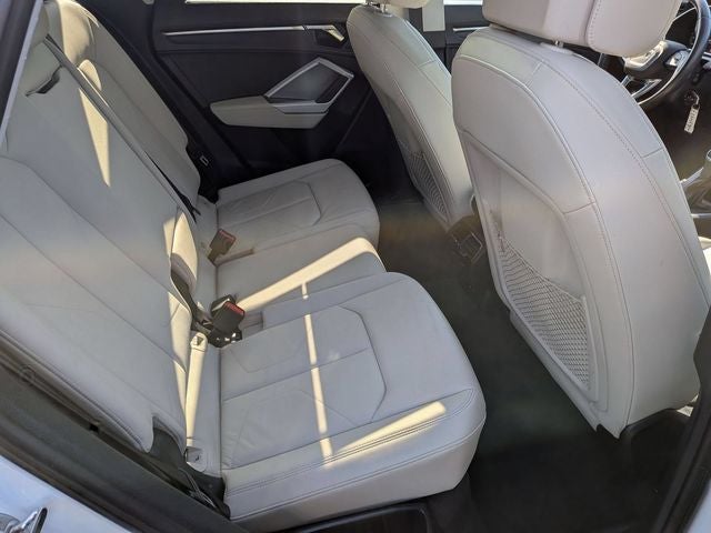 2023 Audi Q3 Premium quattro