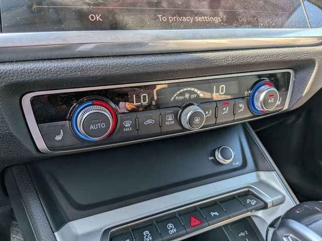 2023 Audi Q3 Premium quattro