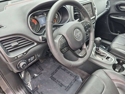 2023 Jeep Cherokee Trailhawk