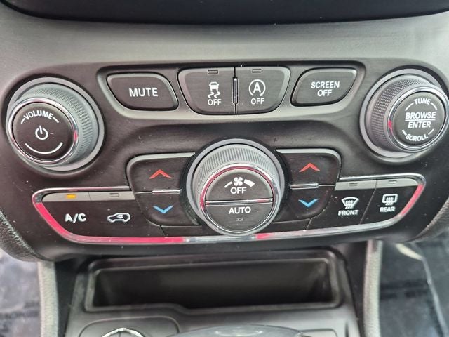 2023 Jeep Cherokee Trailhawk