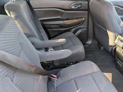 2017 GMC Acadia SLE-2