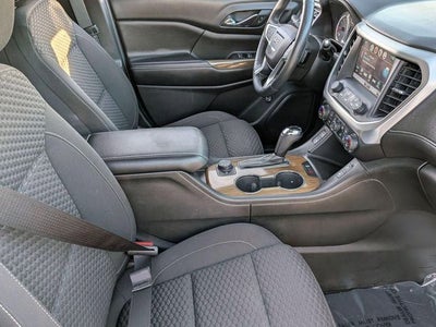 2017 GMC Acadia SLE-2