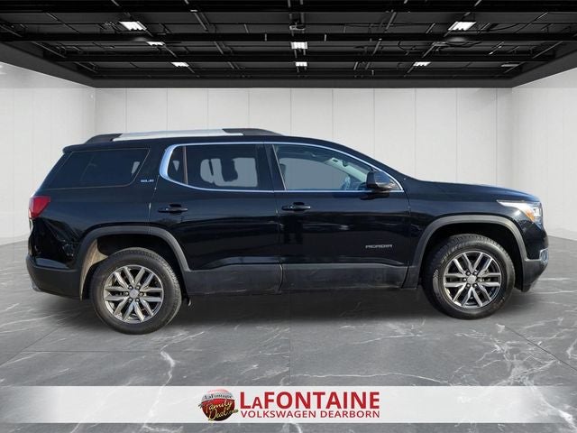2017 GMC Acadia SLE-2