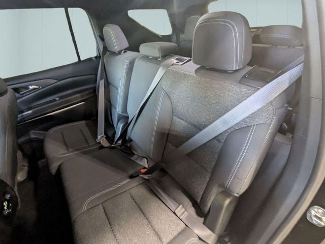 2024 Chevrolet Traverse LS