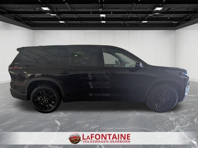 2024 Chevrolet Traverse LS