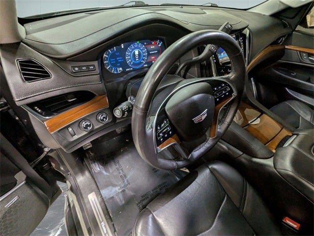 2018 Cadillac Escalade Luxury