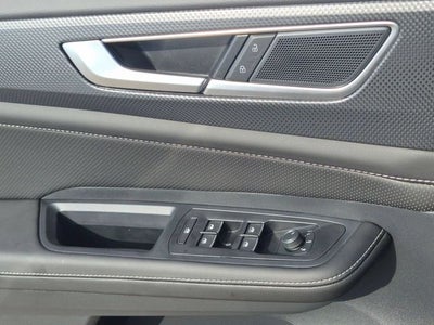 2026 Volkswagen Atlas Cross Sport SEL R-Line Black