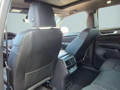 2026 Volkswagen Atlas Cross Sport SEL R-Line Black