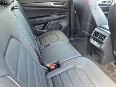 2026 Volkswagen Atlas Cross Sport SEL R-Line Black
