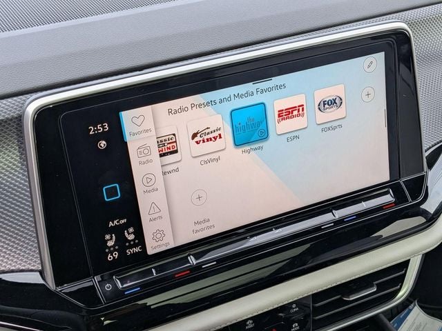 2026 Volkswagen Atlas Cross Sport 2.0T SEL Premium R-Line