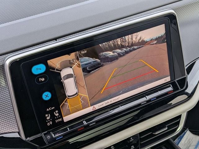 2026 Volkswagen Atlas Cross Sport 2.0T SEL Premium R-Line